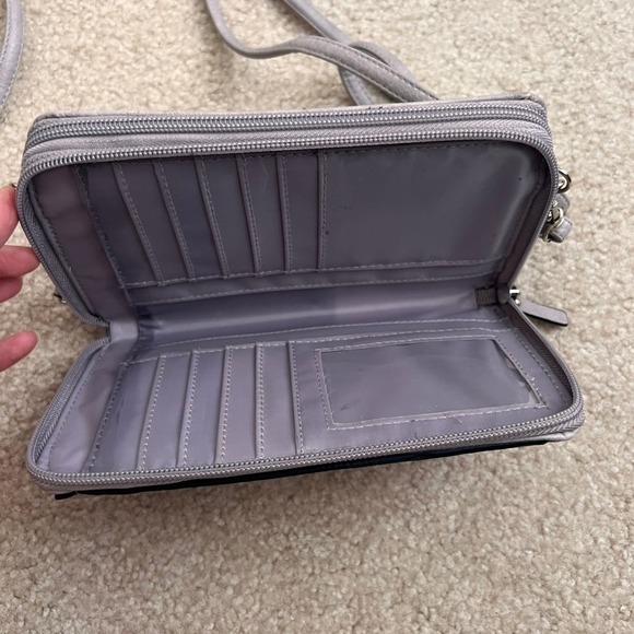 NWOT Crossbody Bag Wallet Clutch with Card Slots and Removable Strap Gray - Picture 3 of 10